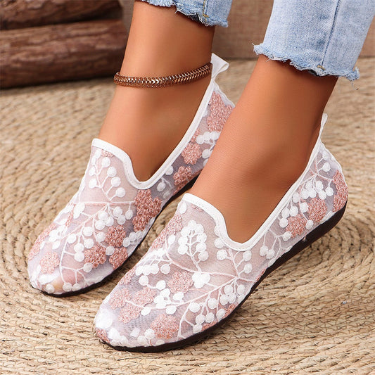 Lace Embroidered Flat Shoes