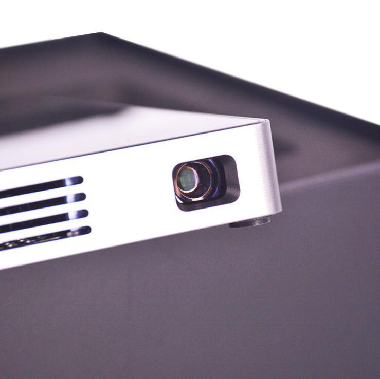 P8 Prima 1080p HD Pocket Projector