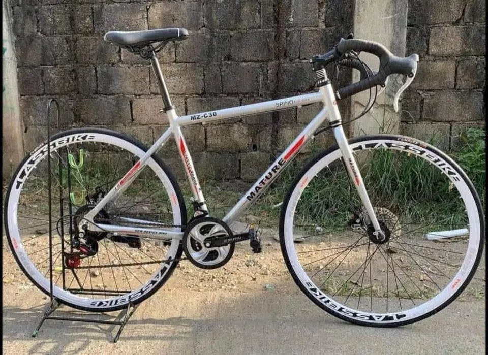 Poignée en alliage d'aluminium pour vélo de course