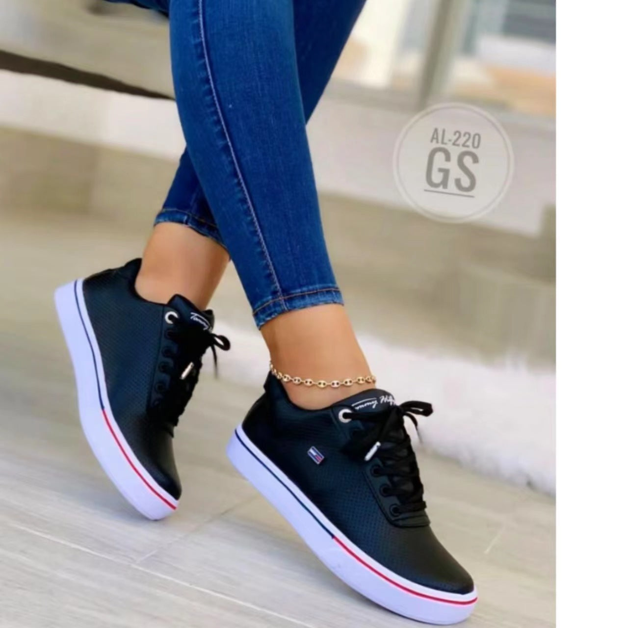 Lace Up Casual Flat Shoes